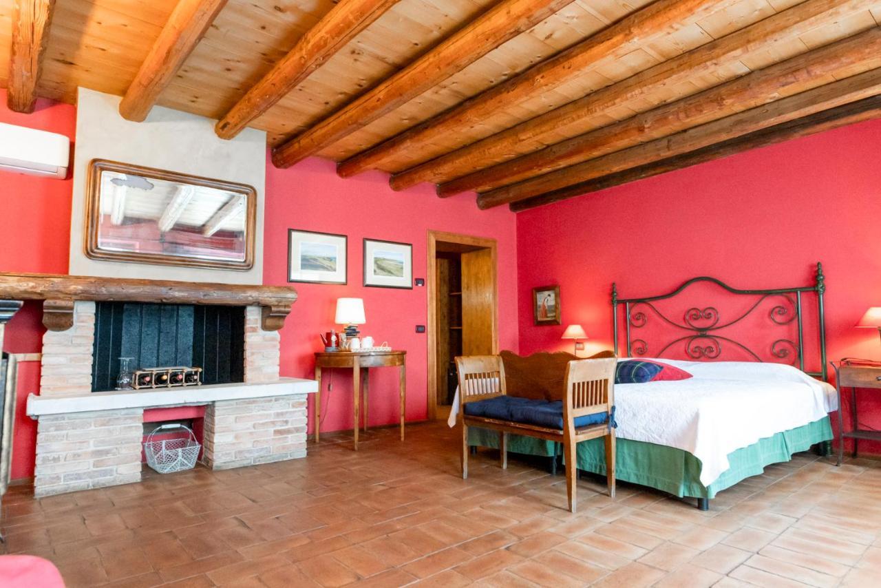 Musella Winery & Relais Guest House San Martino Buon Albergo Bagian luar foto
